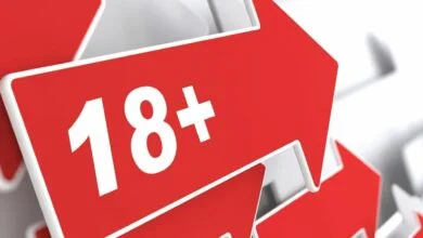 Ein Schild, dass aussagt, dass Unzucht laut der Bibel verboten ist